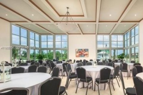 Casa en alquiler en Orlando, Florida, 3 dormitorios, 225.2 m2 № 1993822 - foto 30