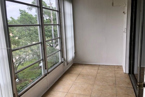 Condo in Davie, Florida, 1 bedroom  № 1931641 - photo 20