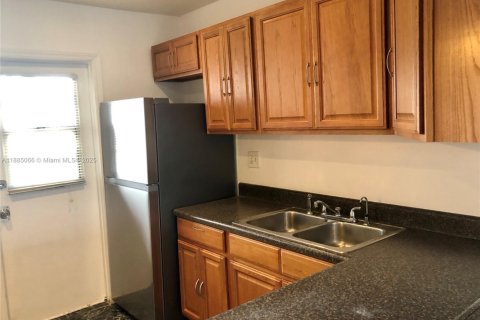 Condo in Davie, Florida, 1 bedroom  № 1931641 - photo 5