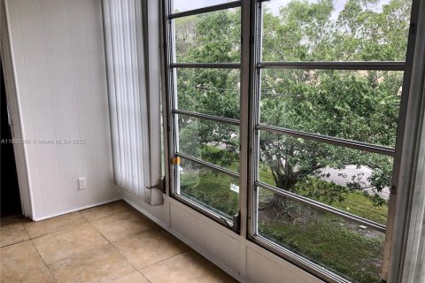 Condo in Davie, Florida, 1 bedroom  № 1931641 - photo 18