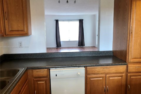 Condo in Davie, Florida, 1 bedroom  № 1931641 - photo 6