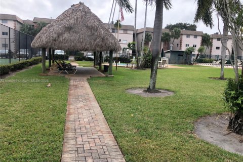 Condo in Davie, Florida, 1 bedroom  № 1931641 - photo 24