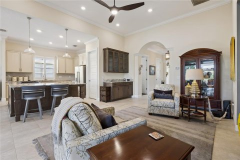 House in Howey-in-the-Hills, Florida 3 bedrooms, 192.49 sq.m. № 2277699 - photo 12