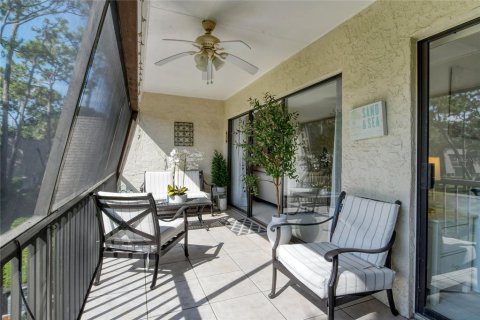 Condo in Sarasota, Florida, 2 bedrooms  № 685311 - photo 13