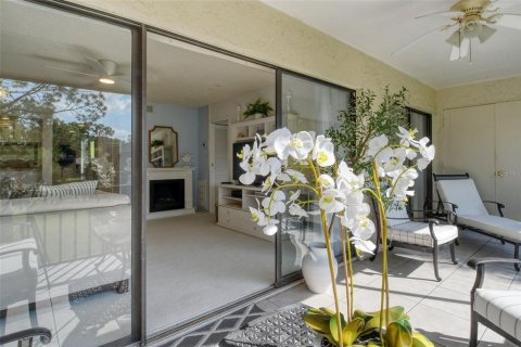 Condo in Sarasota, Florida, 2 bedrooms  № 685311 - photo 15