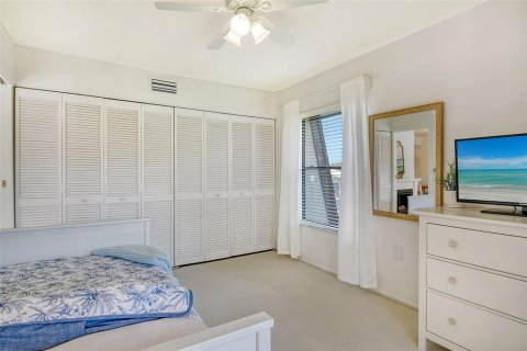 Condo in Sarasota, Florida, 2 bedrooms  № 685311 - photo 29