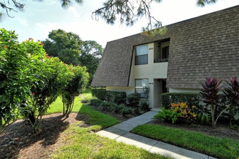 Condo in Sarasota, Florida, 2 bedrooms  № 685311 - photo 2