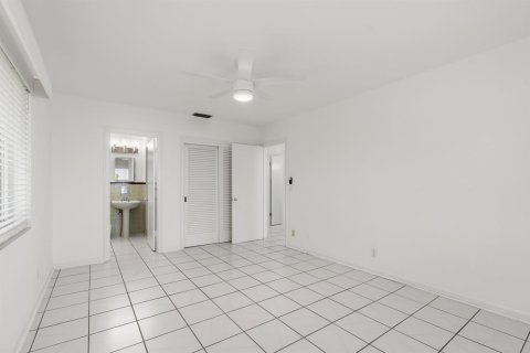 Casa en alquiler en West Palm Beach, Florida, 2 dormitorios, 122.45 m2 № 2085987 - foto 22
