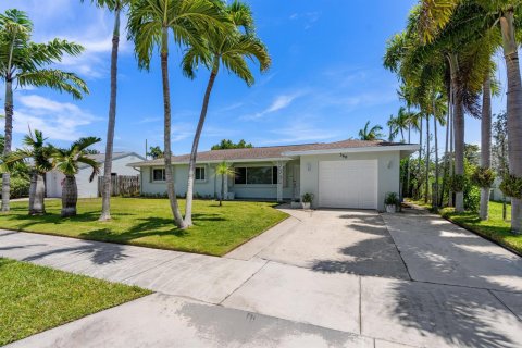Casa en alquiler en West Palm Beach, Florida, 2 dormitorios, 122.45 m2 № 2085987 - foto 7