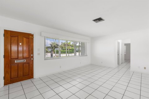 Casa en alquiler en West Palm Beach, Florida, 2 dormitorios, 122.45 m2 № 2085987 - foto 20