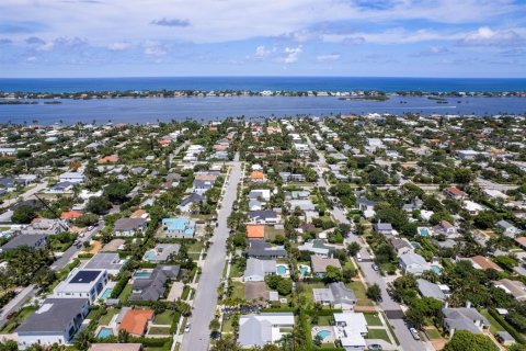 Casa en alquiler en West Palm Beach, Florida, 2 dormitorios, 122.45 m2 № 2085987 - foto 4