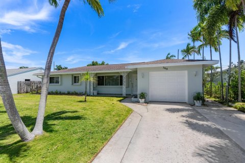 Casa en alquiler en West Palm Beach, Florida, 2 dormitorios, 122.45 m2 № 2085987 - foto 6