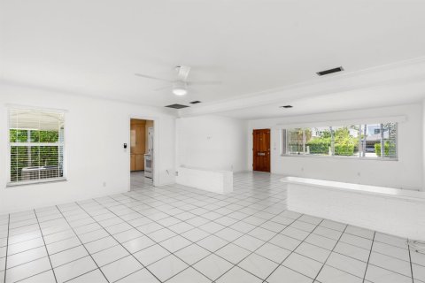 Casa en alquiler en West Palm Beach, Florida, 2 dormitorios, 122.45 m2 № 2085987 - foto 11