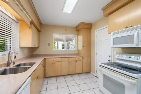 Casa en alquiler en West Palm Beach, Florida, 2 dormitorios, 122.45 m2 № 2085987 - foto 18