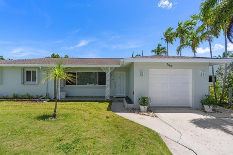 Casa en alquiler en West Palm Beach, Florida, 2 dormitorios, 122.45 m2 № 2085987 - foto 8
