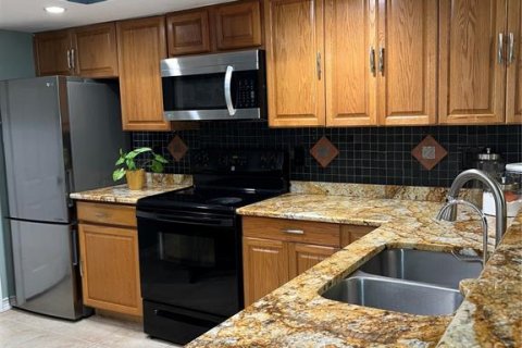 Copropriété à vendre à Orlando, Floride: 3 chambres, 116.87 m2 № 1762187 - photo 9