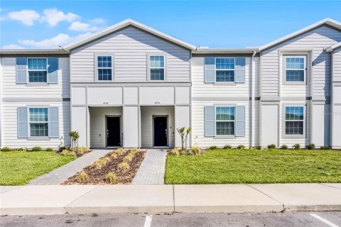 Townhouse in Davenport, Florida 5 bedrooms, 212.1 sq.m. № 1598347 - photo 2