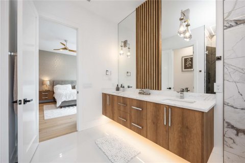 Villa ou maison à vendre à Sarasota, Floride: 5 chambres, 339.19 m2 № 2125126 - photo 14