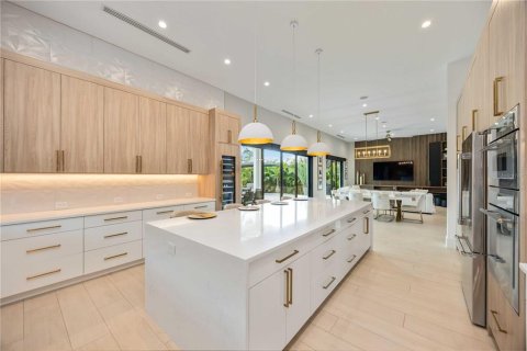 Villa ou maison à vendre à Sarasota, Floride: 5 chambres, 339.19 m2 № 2125126 - photo 9