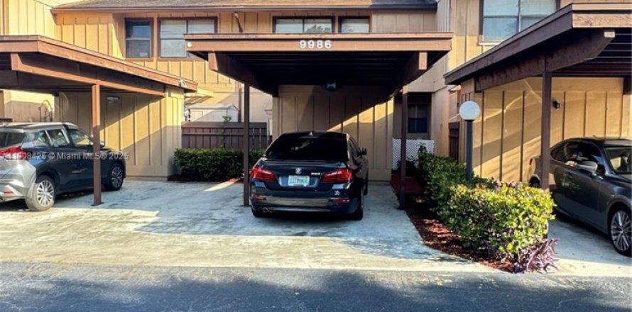 Adosado en Coral Springs, Florida 3 dormitorios, 139.35 m2 № 1967905