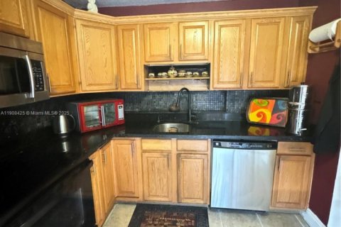 Adosado en alquiler en Coral Springs, Florida, 3 dormitorios, 139.35 m2 № 1967905 - foto 3