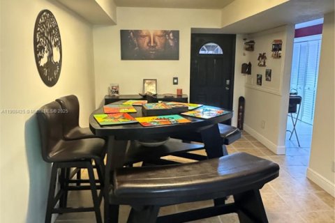 Adosado en alquiler en Coral Springs, Florida, 3 dormitorios, 139.35 m2 № 1967905 - foto 14