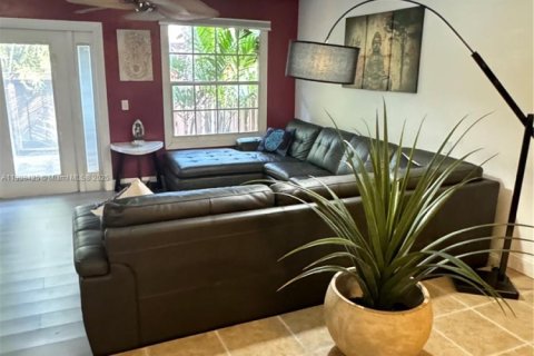 Adosado en alquiler en Coral Springs, Florida, 3 dormitorios, 139.35 m2 № 1967905 - foto 17