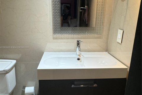 Adosado en alquiler en Coral Springs, Florida, 3 dormitorios, 139.35 m2 № 1967905 - foto 29