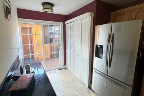 Adosado en alquiler en Coral Springs, Florida, 3 dormitorios, 139.35 m2 № 1967905 - foto 7