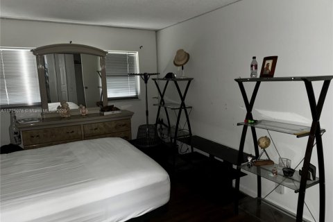 Appartement à louer à Hollywood, Floride: 1 chambre, 72 m2 № 1860327 - photo 4