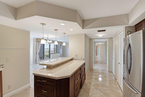 Condominio en venta en Hallandale Beach, Florida, 2 dormitorios, 131.92 m2 № 1872164 - foto 12