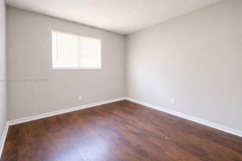 Купить таунхаус в Норт-Лодердейл, Флорида 3 спальни, 130.34м2, № 2057724 - фото 24