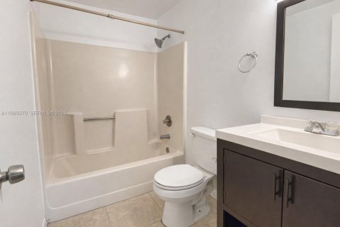 Купить таунхаус в Норт-Лодердейл, Флорида 3 спальни, 130.34м2, № 2057724 - фото 19