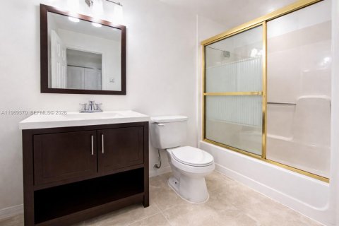 Купить таунхаус в Норт-Лодердейл, Флорида 3 спальни, 130.34м2, № 2057724 - фото 22