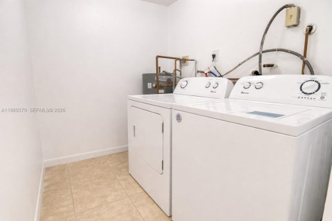 Купить таунхаус в Норт-Лодердейл, Флорида 3 спальни, 130.34м2, № 2057724 - фото 14