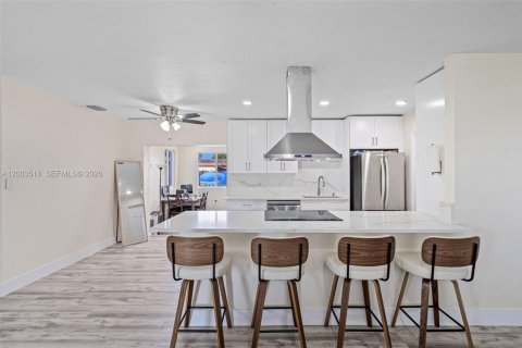 House in Sunrise, Florida 3 bedrooms, 123.56 sq.m. № 2068178 - photo 9