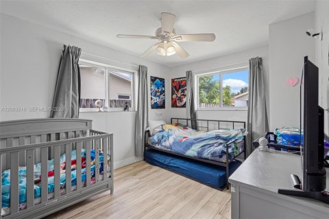 House in Sunrise, Florida 3 bedrooms, 123.56 sq.m. № 2068178 - photo 21