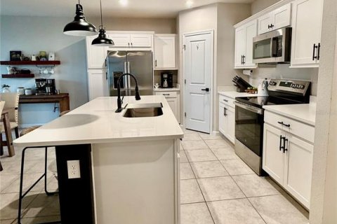 Villa ou maison à vendre à Haines City, Floride: 4 chambres, 160.63 m2 № 2297086 - photo 7