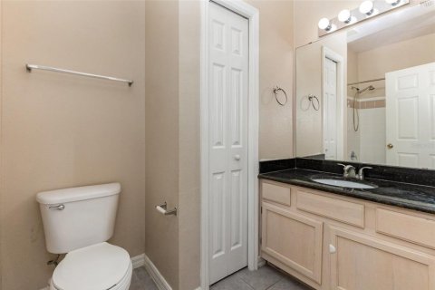 Condo in Orlando, Florida, 2 bedrooms  № 1681042 - photo 18