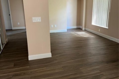 Casa en venta en Ocala, Florida, 5 dormitorios, 191.66 m2 № 1720996 - foto 10