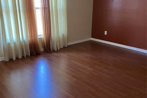 Casa en venta en Ocala, Florida, 5 dormitorios, 191.66 m2 № 1720996 - foto 7