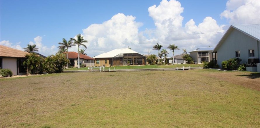 Land in Punta Gorda, Florida № 1609559