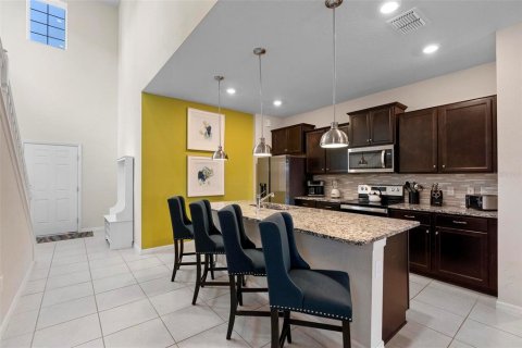 House in Davenport, Florida 6 bedrooms, 289.2 sq.m. № 2123736 - photo 6
