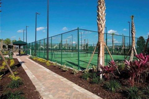 Villa ou maison à vendre à Clermont, Floride: 2 chambres № 2004788 - photo 13