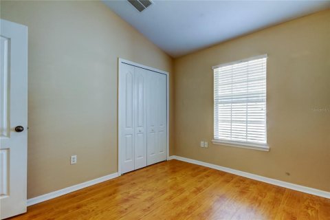 Townhouse in New Port Richey, Florida 3 bedrooms, 154.4 sq.m. № 1533494 - photo 24