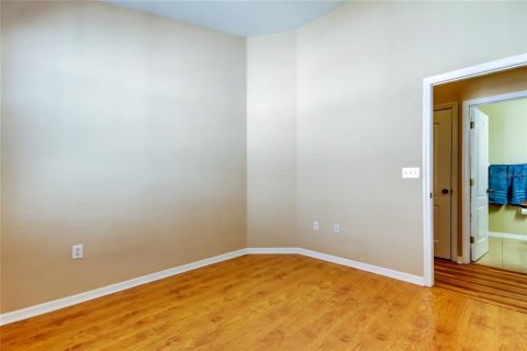 Townhouse in New Port Richey, Florida 3 bedrooms, 154.4 sq.m. № 1533494 - photo 26