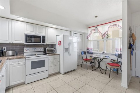 Condominio en venta en Largo, Florida, 3 dormitorios, 146.41 m2 № 2102776 - foto 3