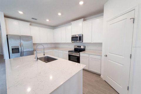 Villa ou maison à vendre à Ocala, Floride: 4 chambres, 177.81 m2 № 2408944 - photo 2