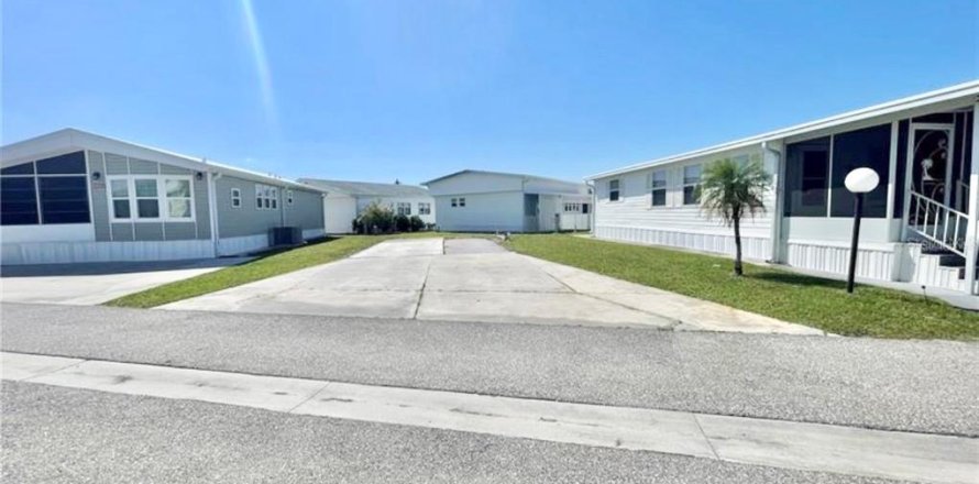 Land in Bradenton, Florida № 2159611