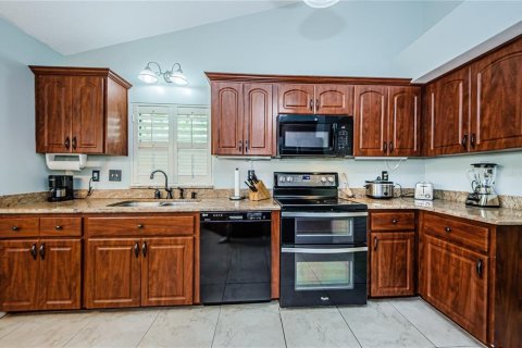 Casa en venta en New Port Richey, Florida, 2 dormitorios, 124.77 m2 № 1441038 - foto 4